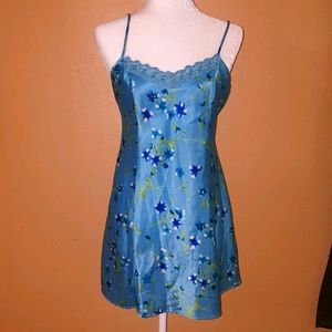 🔥BUNDLE🔥 2 NIGHT GOWNS